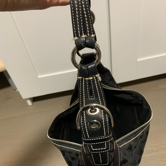 Coach Handbag - Picture 3 of 6